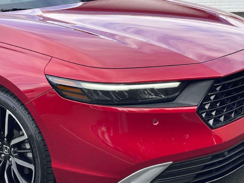 Certified 2023 Honda Accord Touring image 9