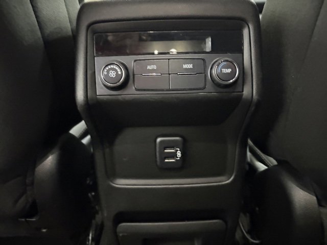 Used 2017 GMC Acadia SLE image 23