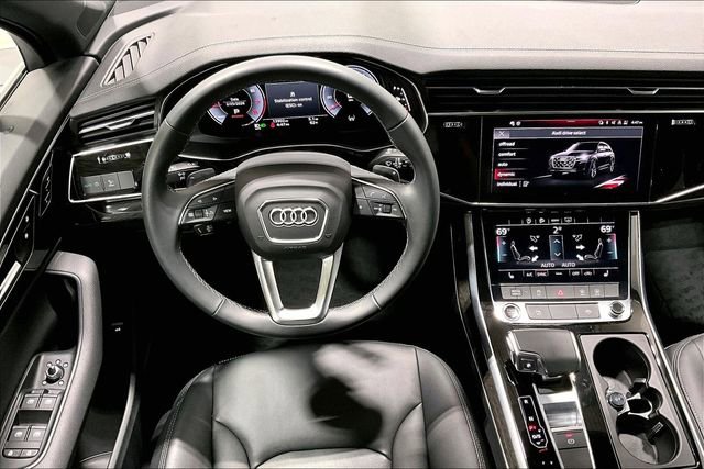 Certified 2025 Audi Q7 2.0T Premium w/ Convenience Plus Package image 5