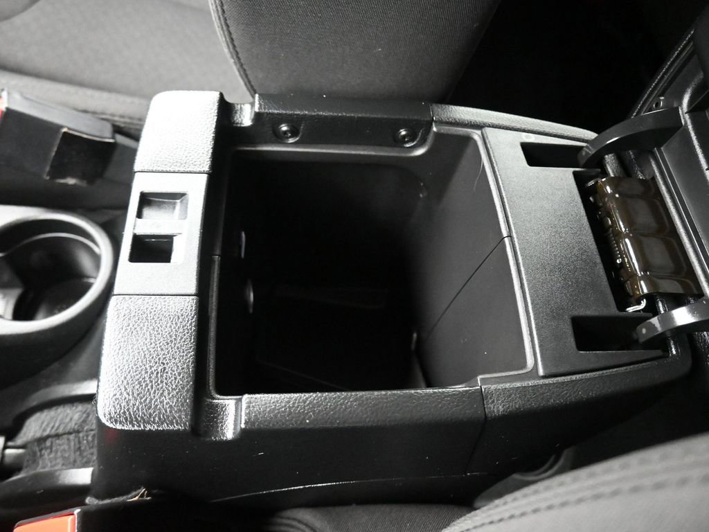 Used 2017 Jeep Wrangler Unlimited Willys image 19