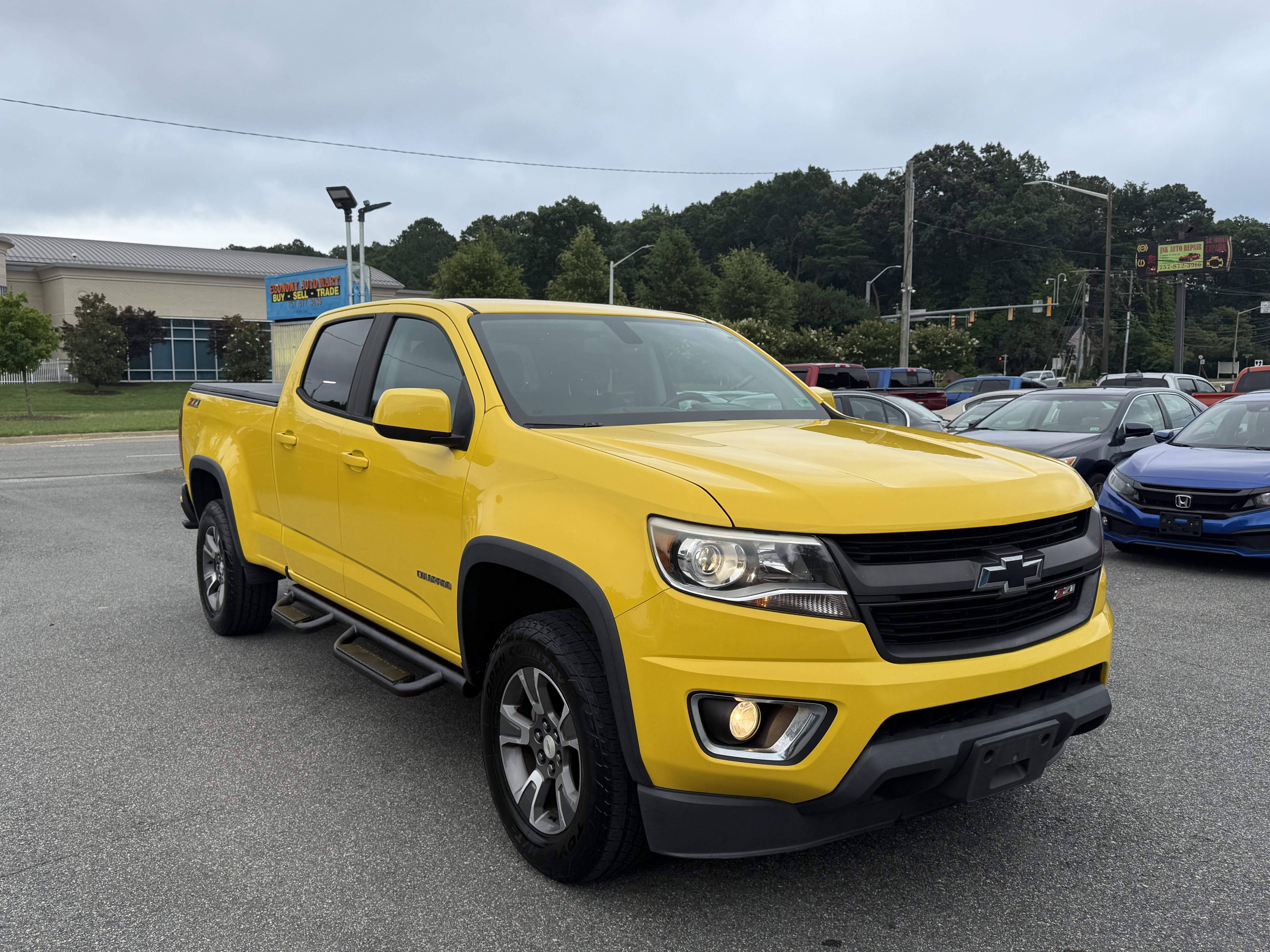 Used 2015 Chevrolet Colorado Z71 w/ Trail Boss Edition image 3