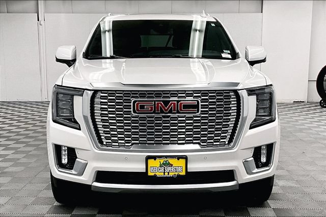 Used 2024 GMC Yukon XL Denali AWD/4WD image 4