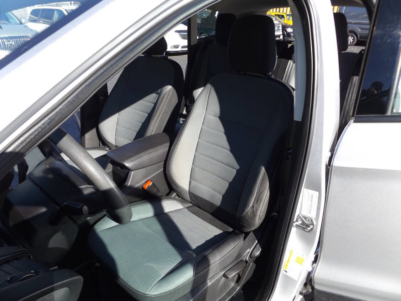 Used 2018 Ford Escape S image 14