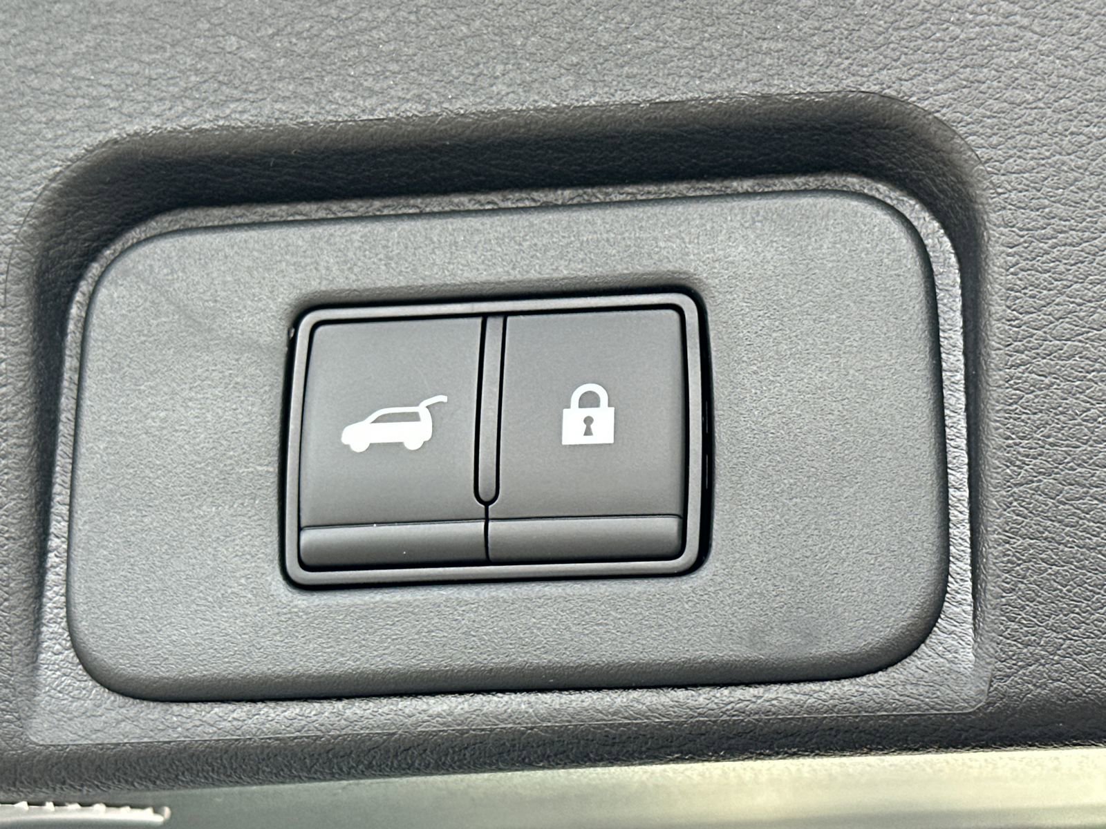 New 2026 Nissan Rogue SV w/ Cold Weather Package image 19