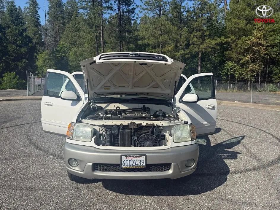 Used 2003 Toyota Sequoia SR5 RWD image 19