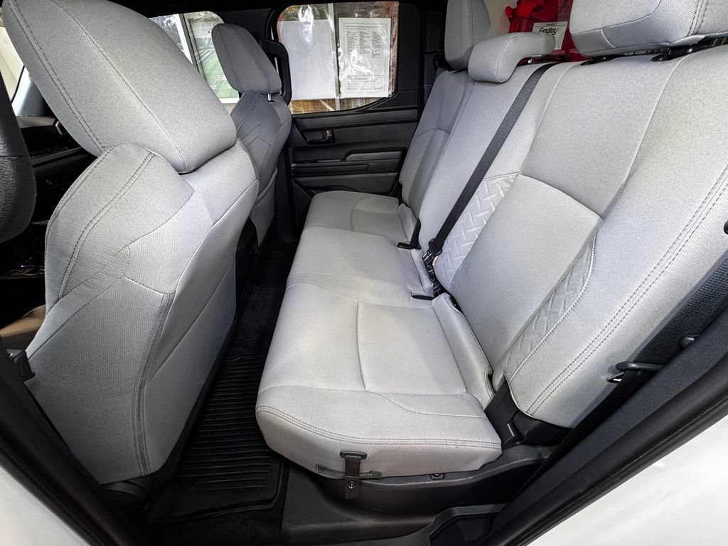 Certified 2025 Toyota Tacoma SR5 AWD/4WD image 46