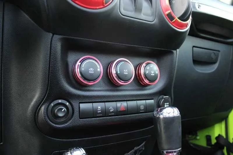 Used 2013 Jeep Wrangler Rubicon w/ PWR Convenience Group AWD/4WD image 36