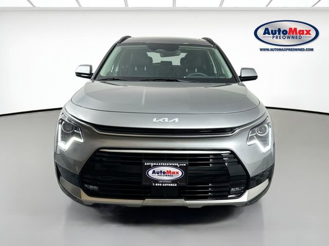Used 2023 Kia Niro EX Touring image 6