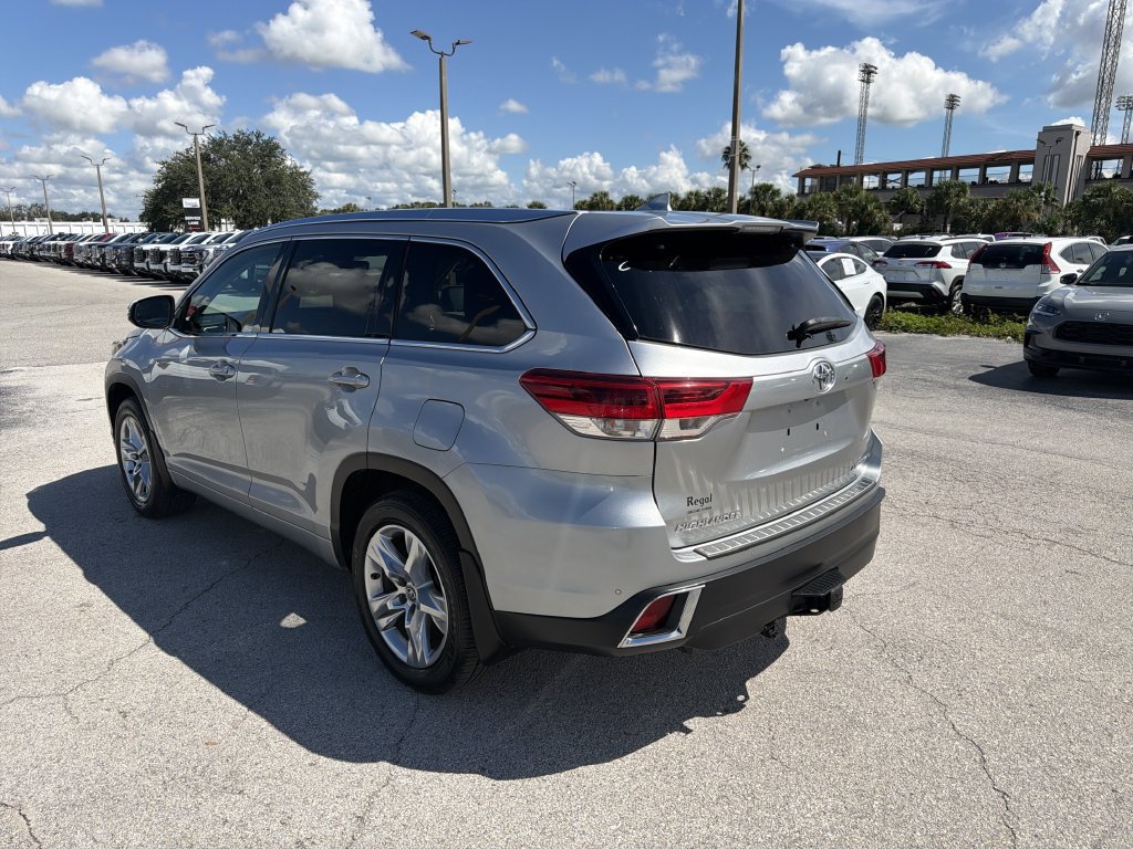 Used 2018 Toyota Highlander Limited AWD/4WD image 6