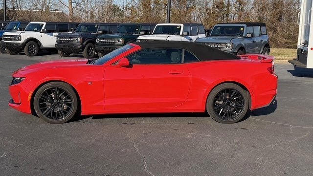 Used 2020 Chevrolet Camaro LT image 9