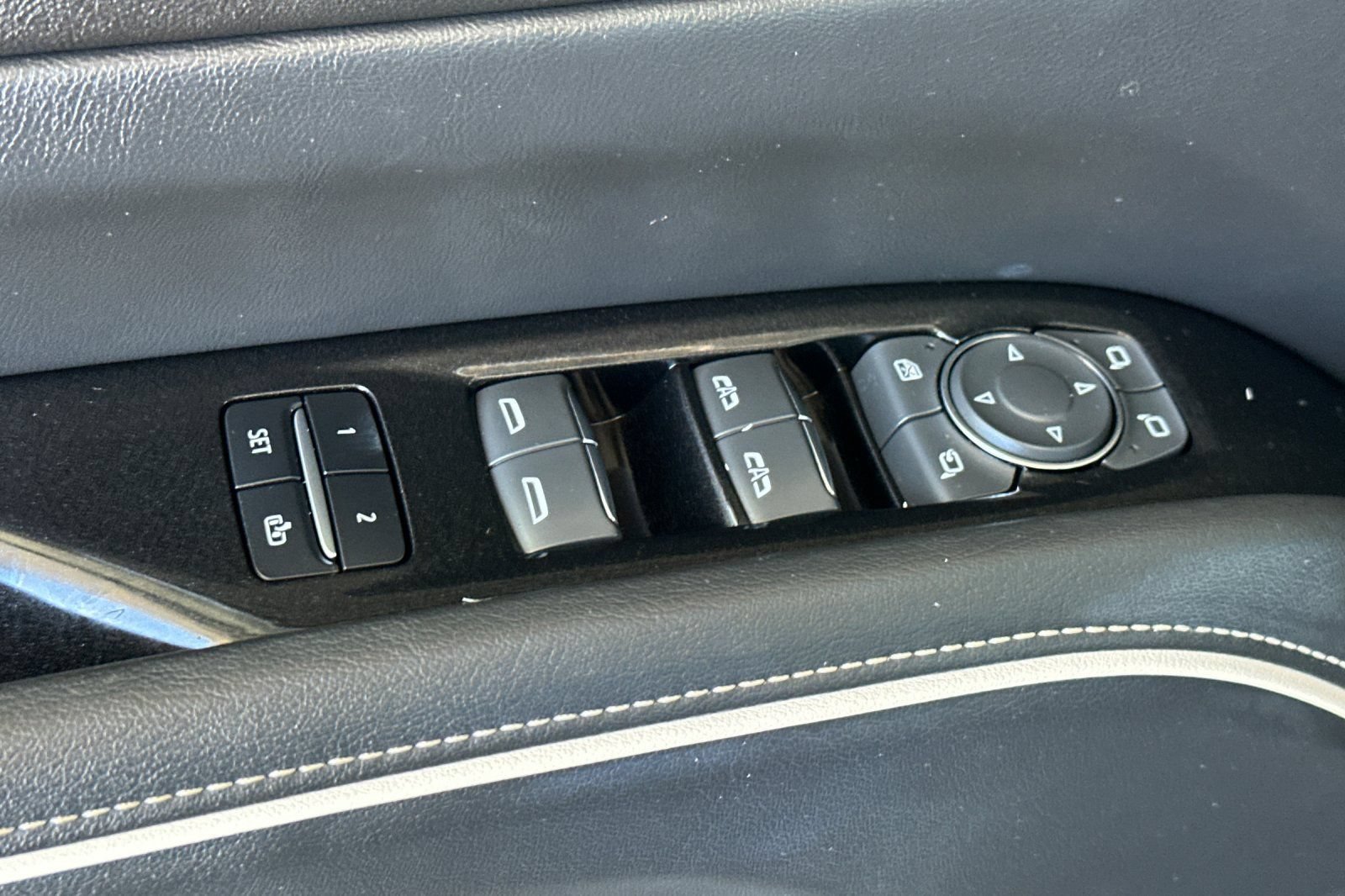 Certified 2023 Cadillac Escalade Sport AWD/4WD image 12