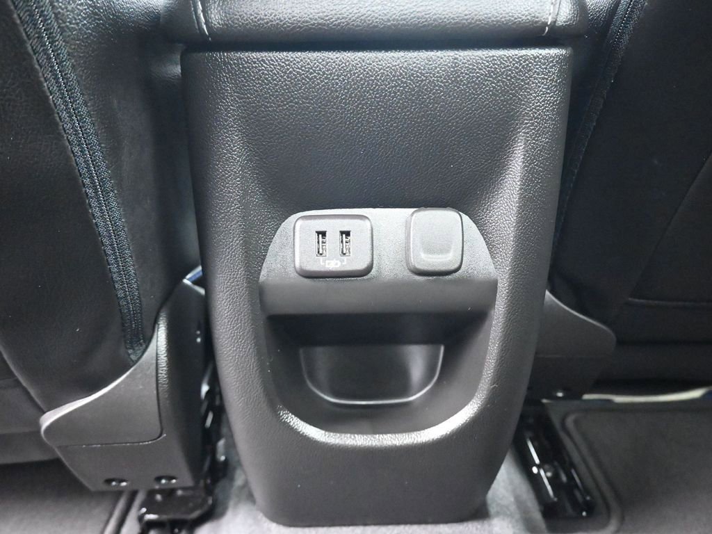 Used 2022 Chevrolet Colorado LT image 33