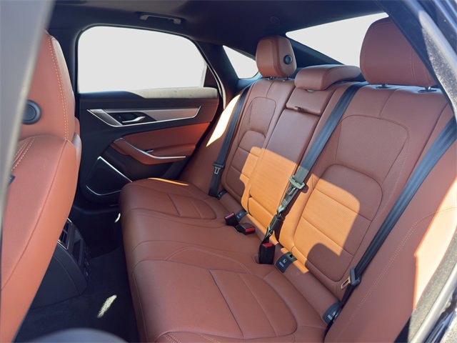 Used 2024 Jaguar XF R-Dynamic SE image 13