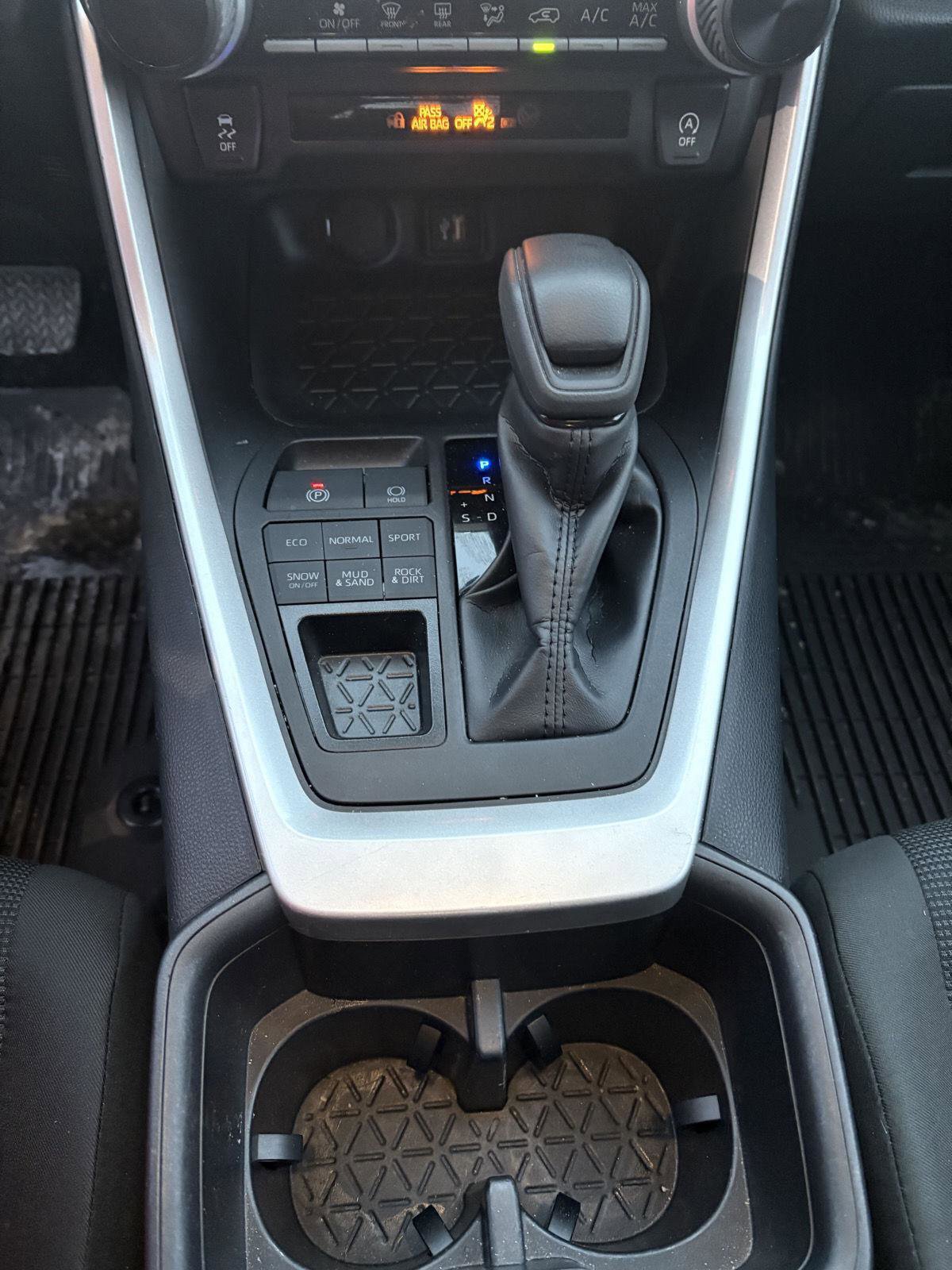 Used 2025 Toyota RAV4 LE image 16