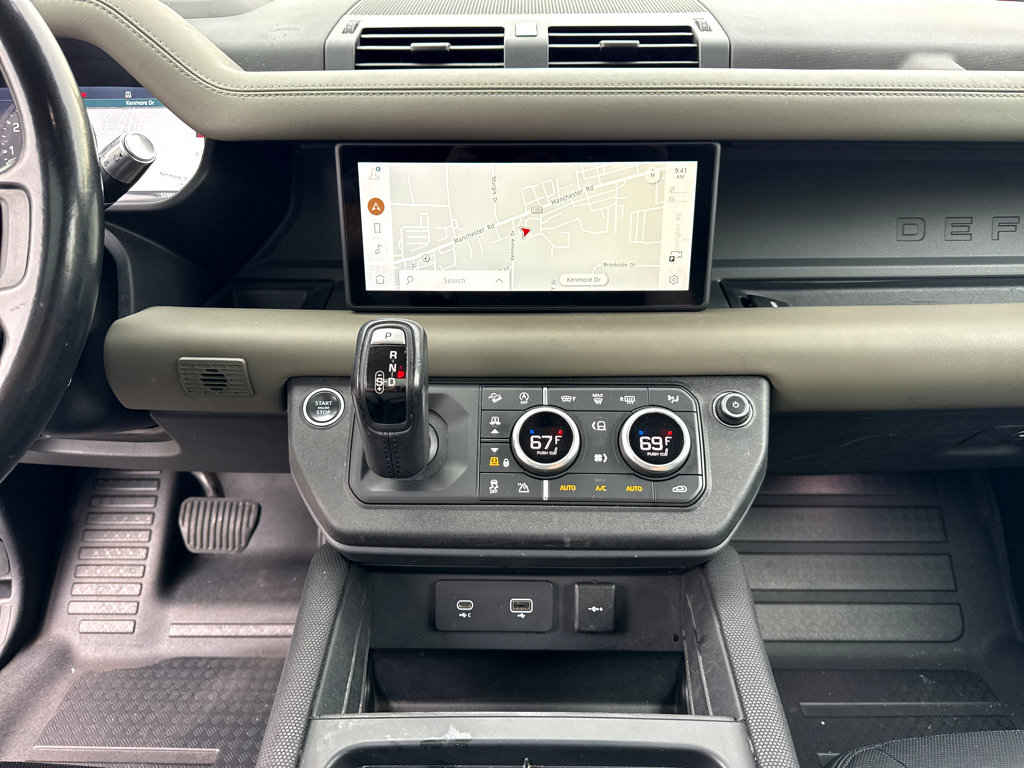 Used 2021 Land Rover Defender 110 X-Dynamic HSE image 21