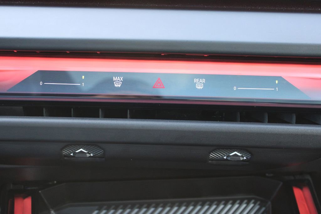 Used 2025 BMW X3 xDrive30i w/ Premium Package image 24