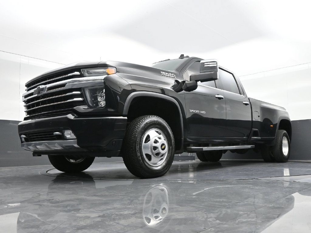 Used 2020 Chevrolet Silverado 3500 High Country AWD/4WD image 23