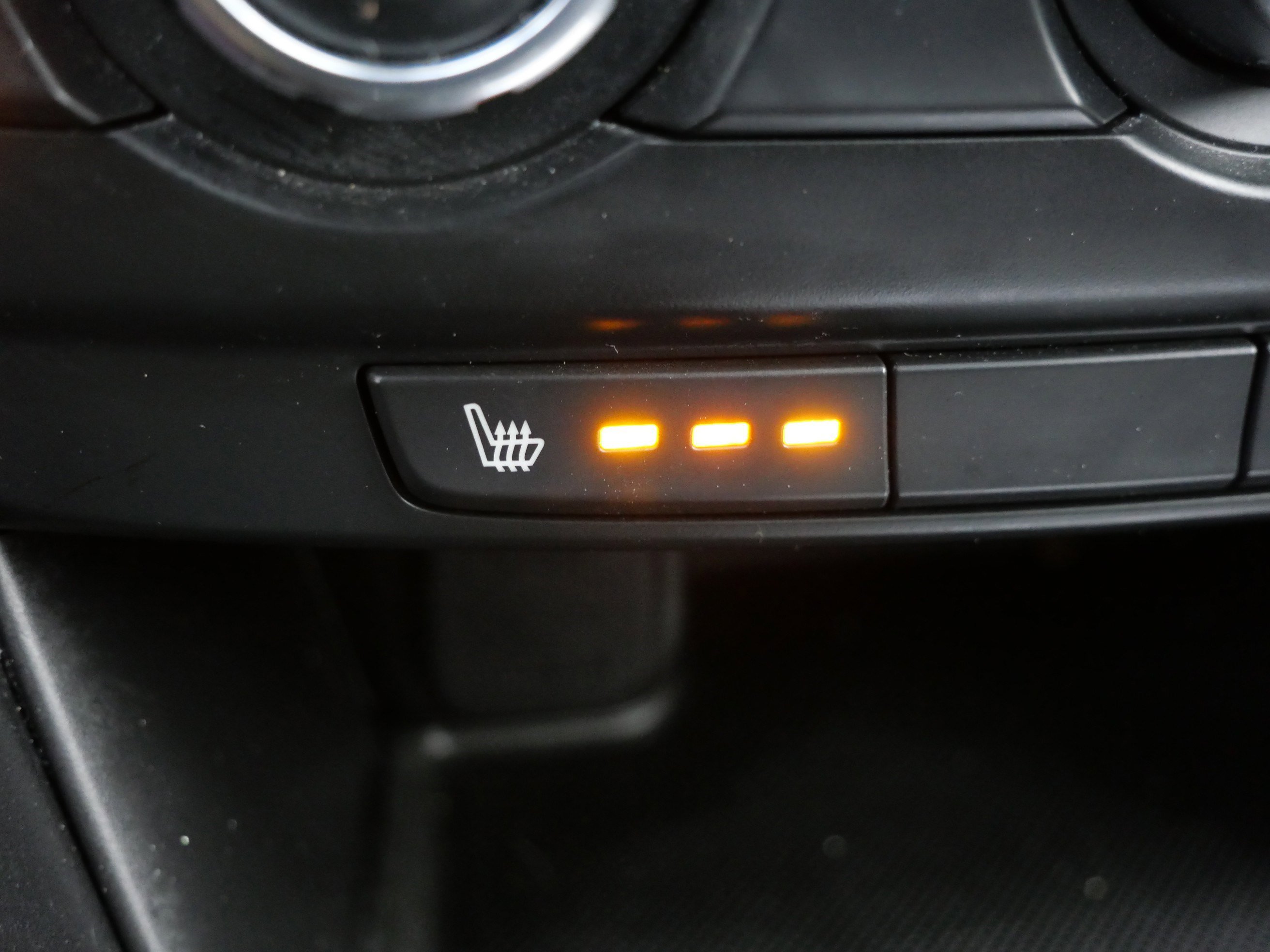 Used 2014 MAZDA MAZDA6 Grand Touring w/ MRCC + FOW Package image 32