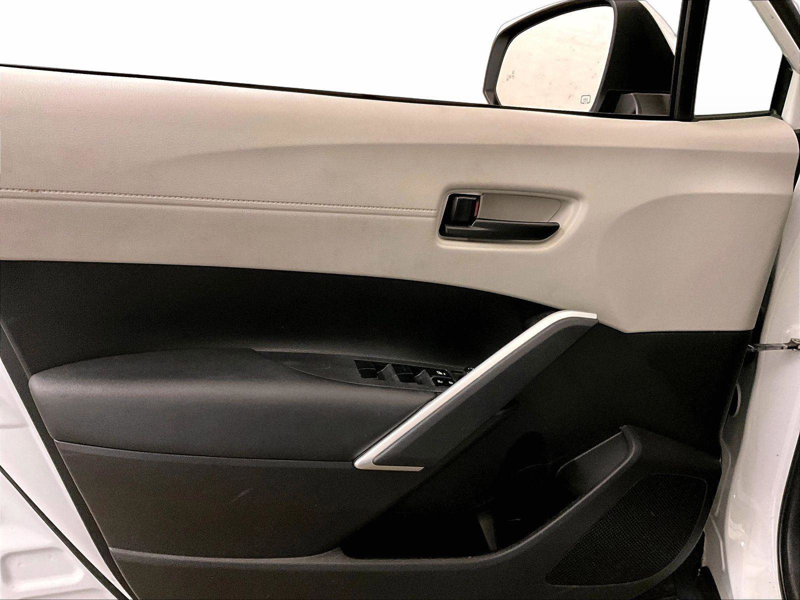 Used 2023 Toyota Corolla Cross LE w/ Moonroof Package FWD image 23