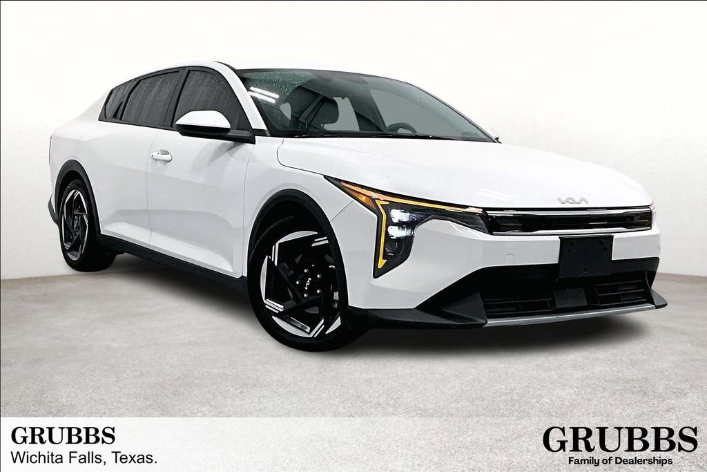 Used 2025 Kia K4 EX FWD image 1
