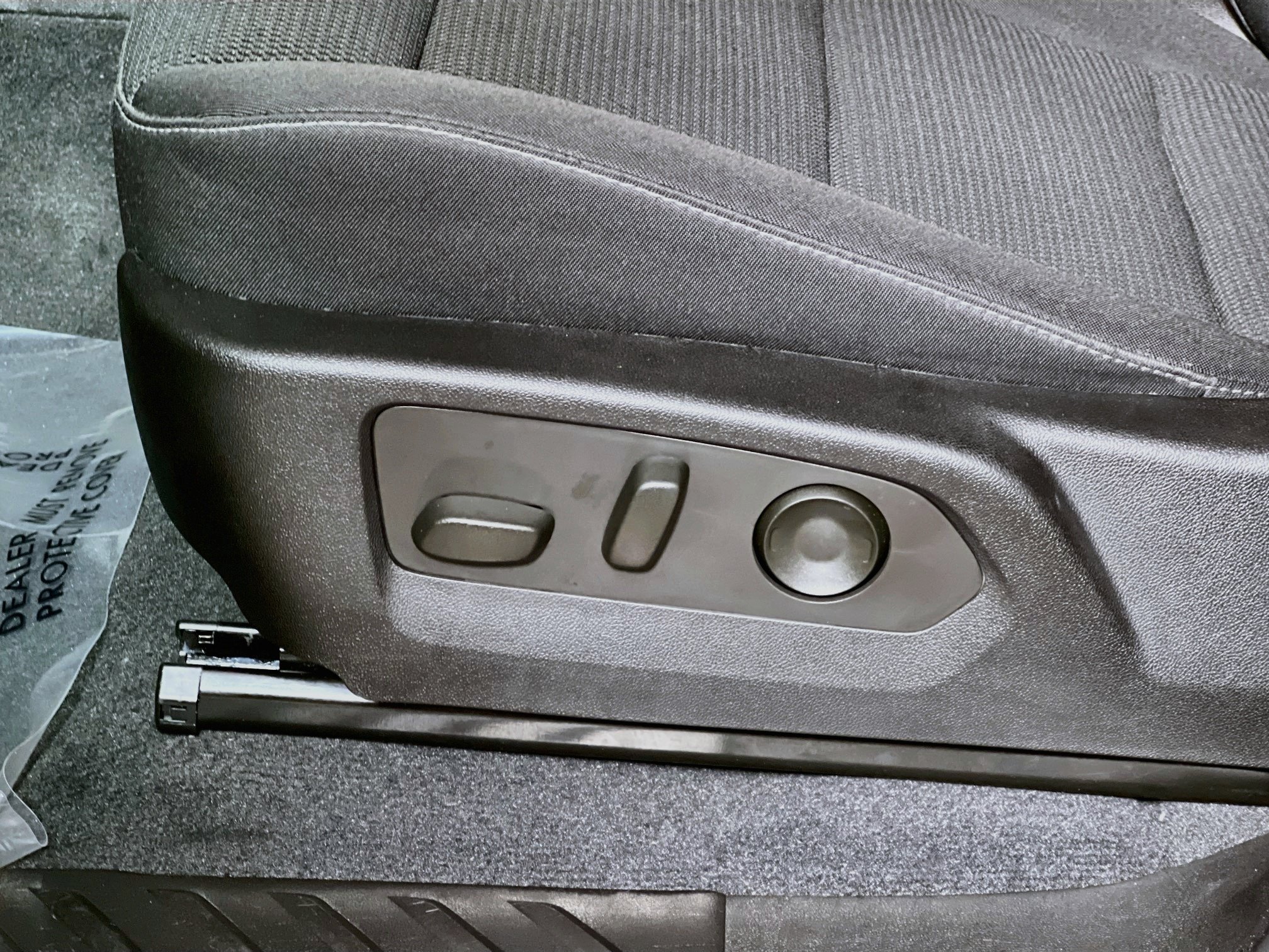 Used 2024 GMC Canyon Elevation w/ Convenience Package RWD image 16