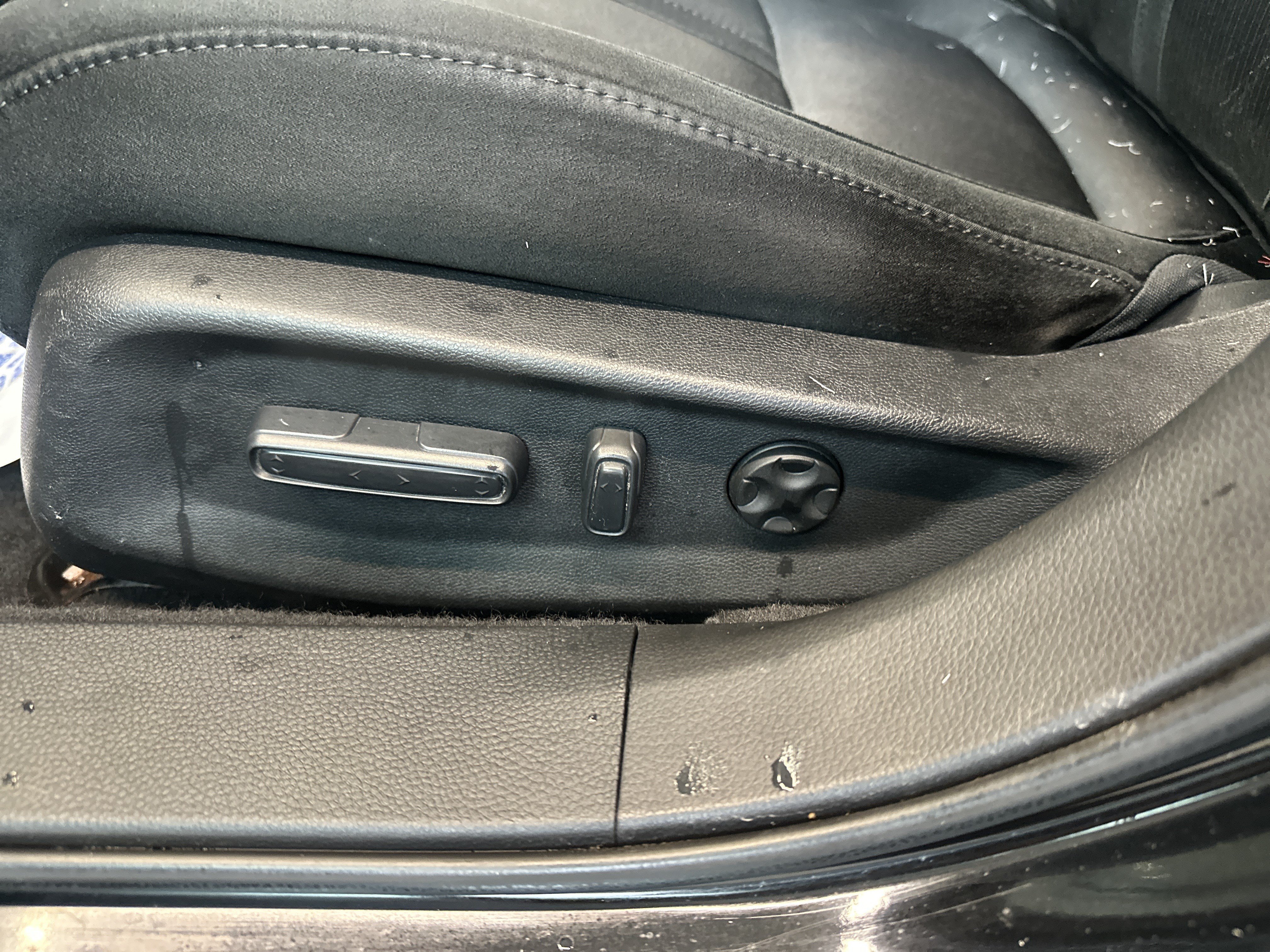 Used 2018 Honda Accord EX image 27