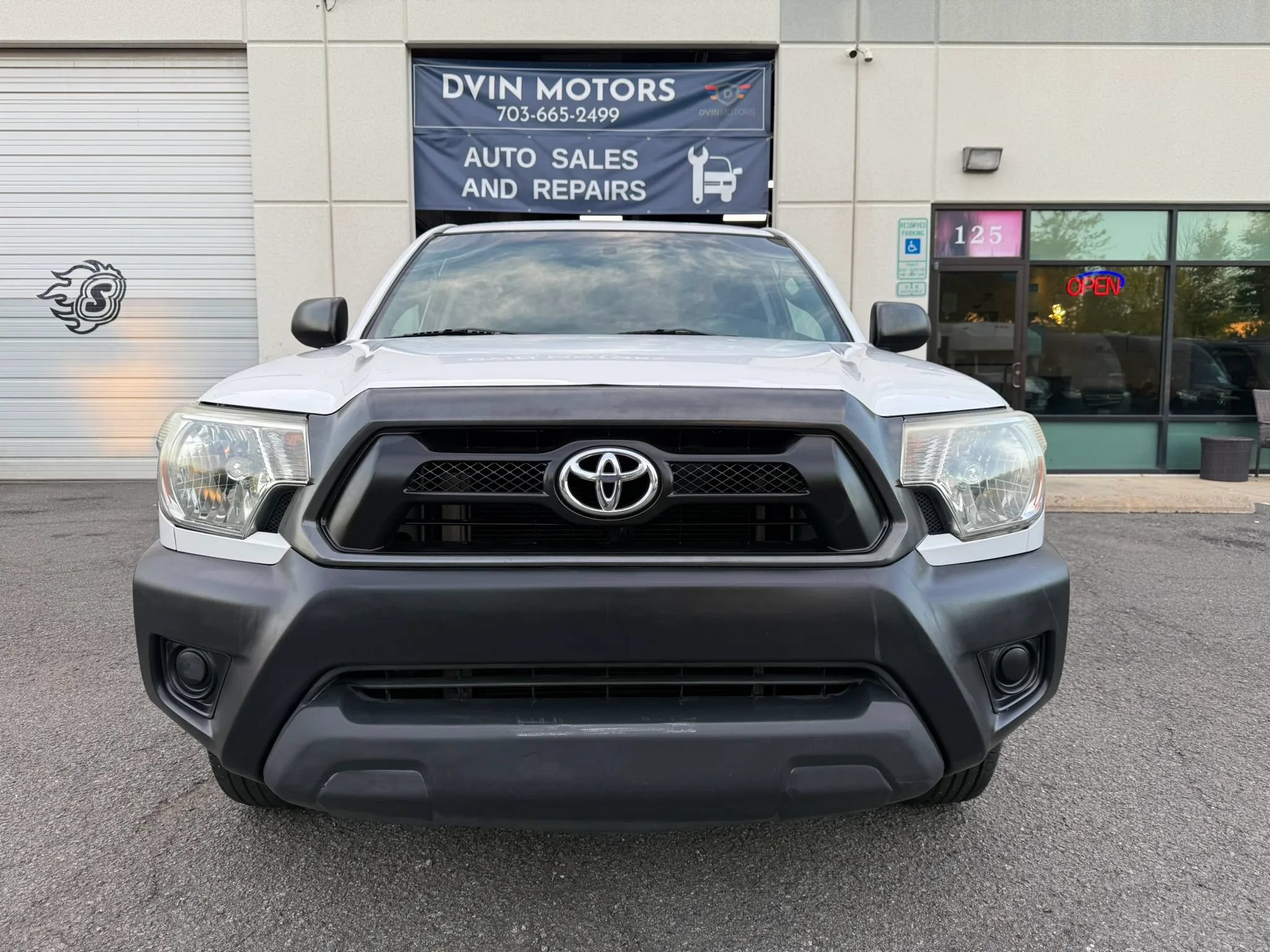 Used 2014 Toyota Tacoma 2WD Regular Cab image 6