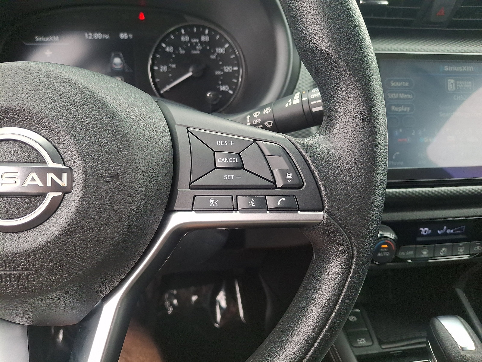 Used 2022 Nissan Kicks SV FWD image 21