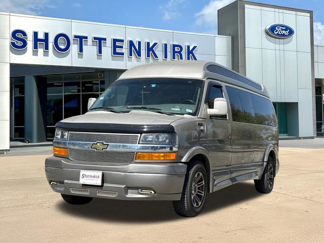 Used 2021 Chevrolet Express 3500 LS w/ Chrome Appearance Package image 3