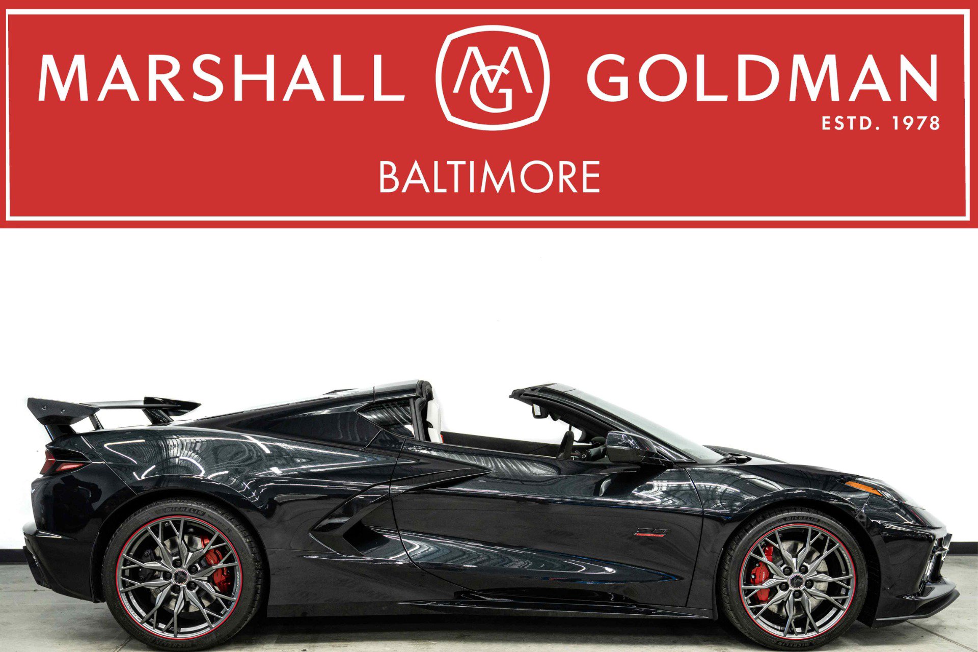 Used 2023 Chevrolet Corvette Stingray Premium Cpe w/ Z51 Performance Package RWD image 1
