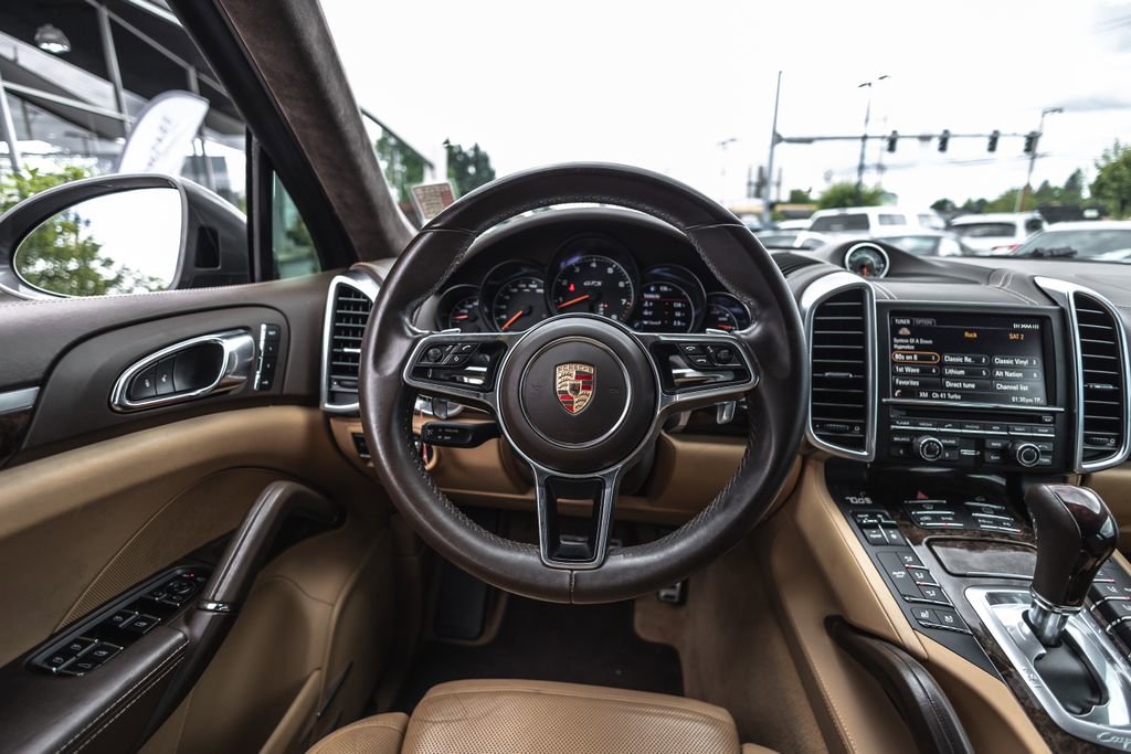Used 2016 Porsche Cayenne GTS AWD/4WD image 24