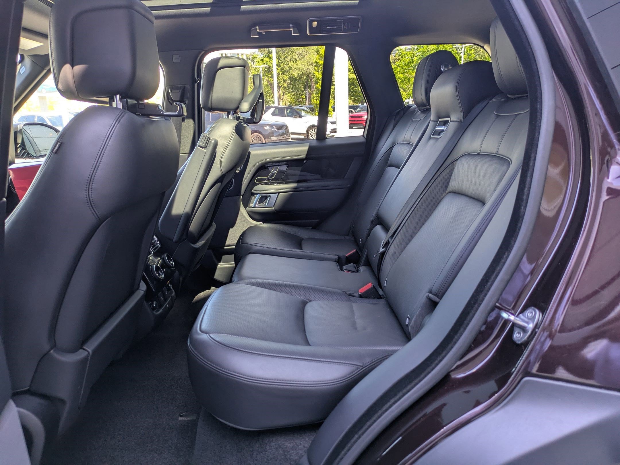 Used 2018 Land Rover Range Rover HSE AWD/4WD image 28