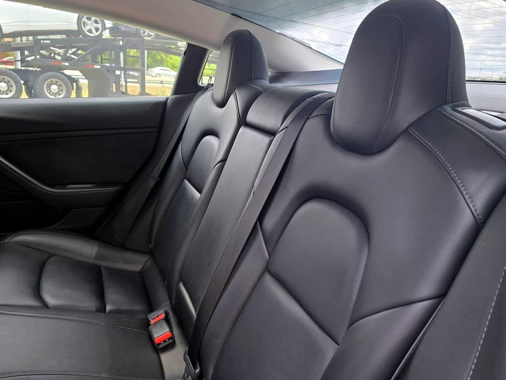 Used 2019 Tesla Model 3 Mid Range RWD image 28
