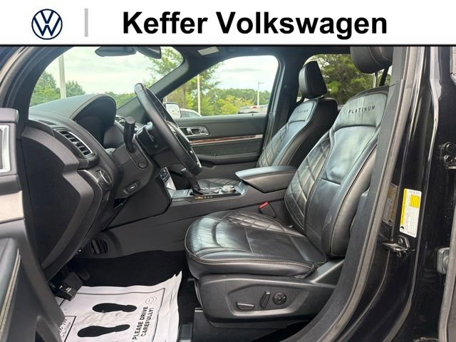 Used 2019 Ford Explorer Platinum AWD/4WD image 12