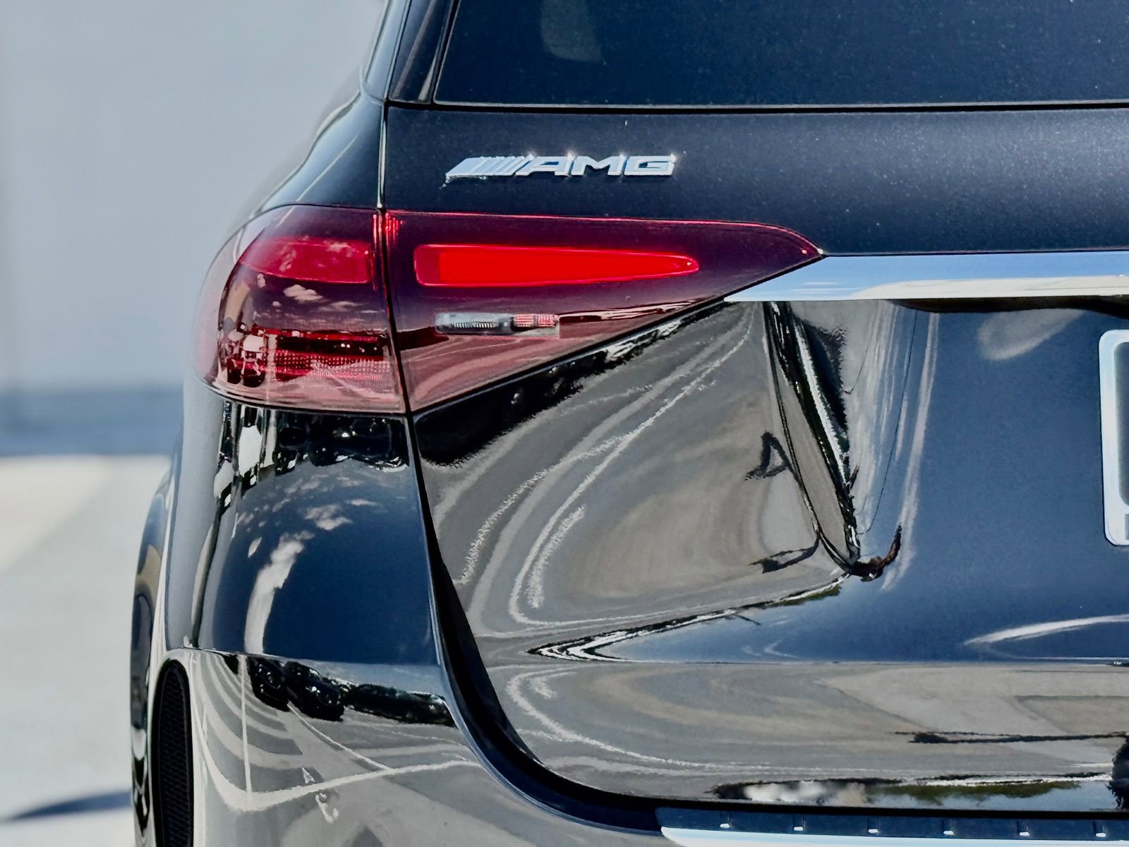 New 2026 Mercedes-Benz GLE 63 AMG S image 10