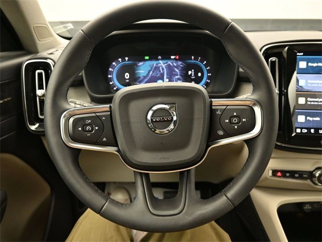 Used 2024 Volvo XC40 B5 Plus w/ Climate Package image 23