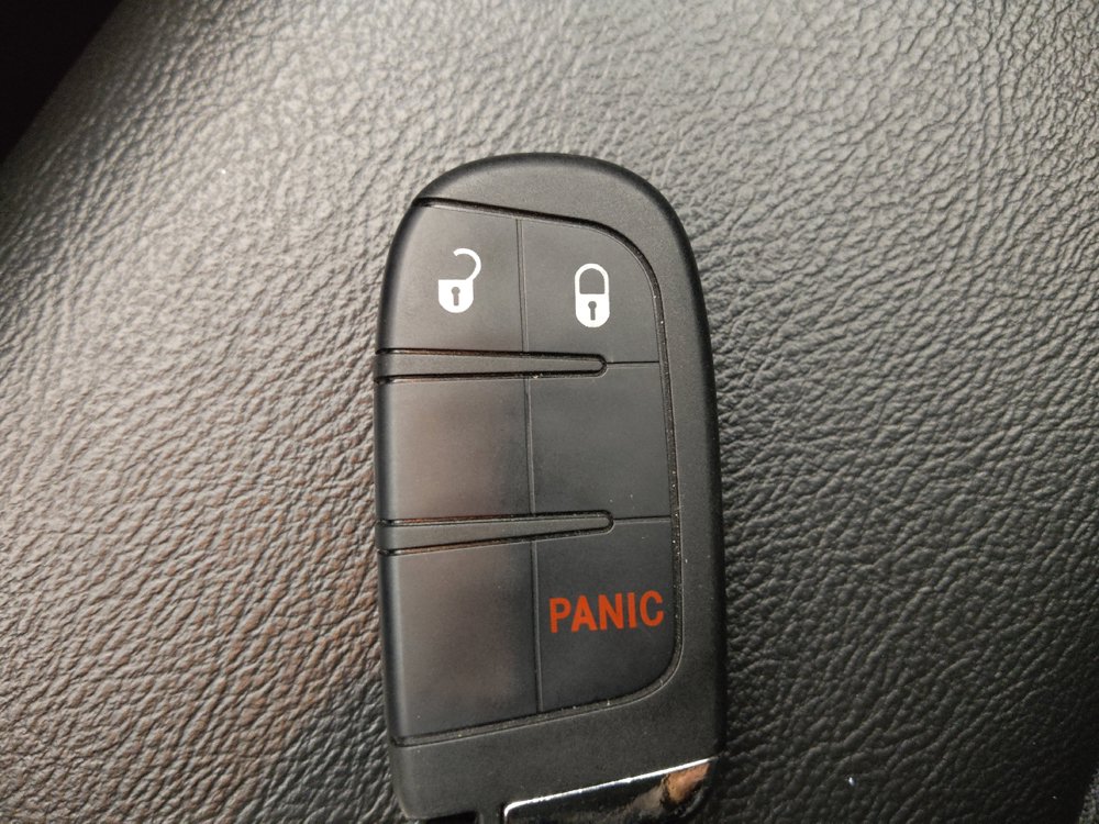Used 2022 Jeep Compass Latitude FWD image 32