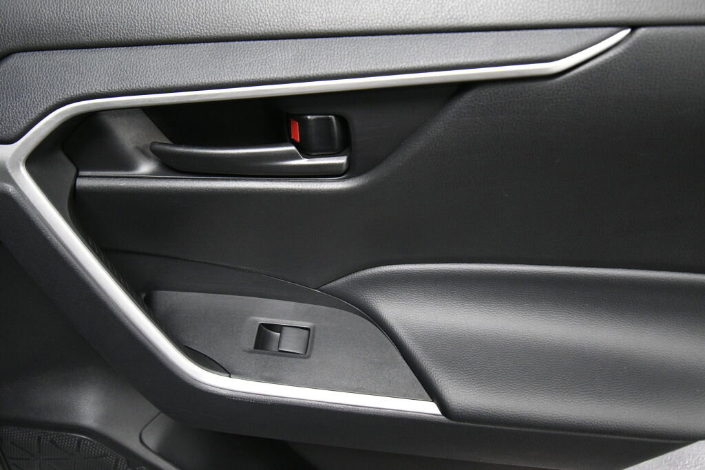 Certified 2024 Toyota RAV4 LE image 23