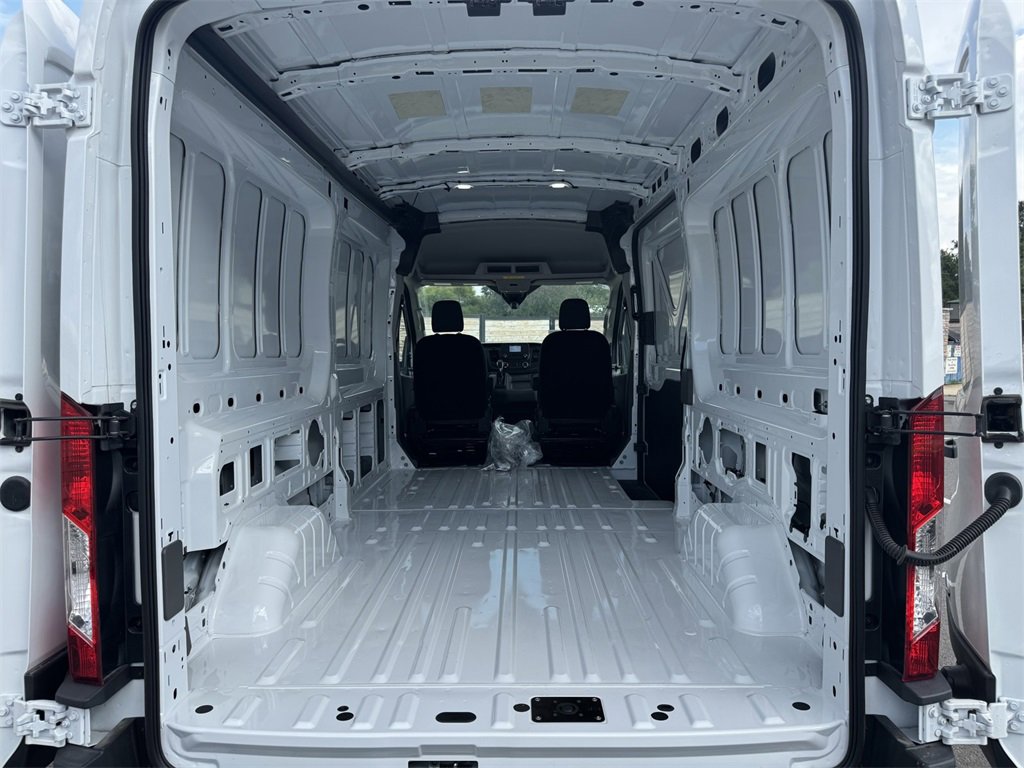 New 2025 Ford Transit 150 148 Medium Roof image 24