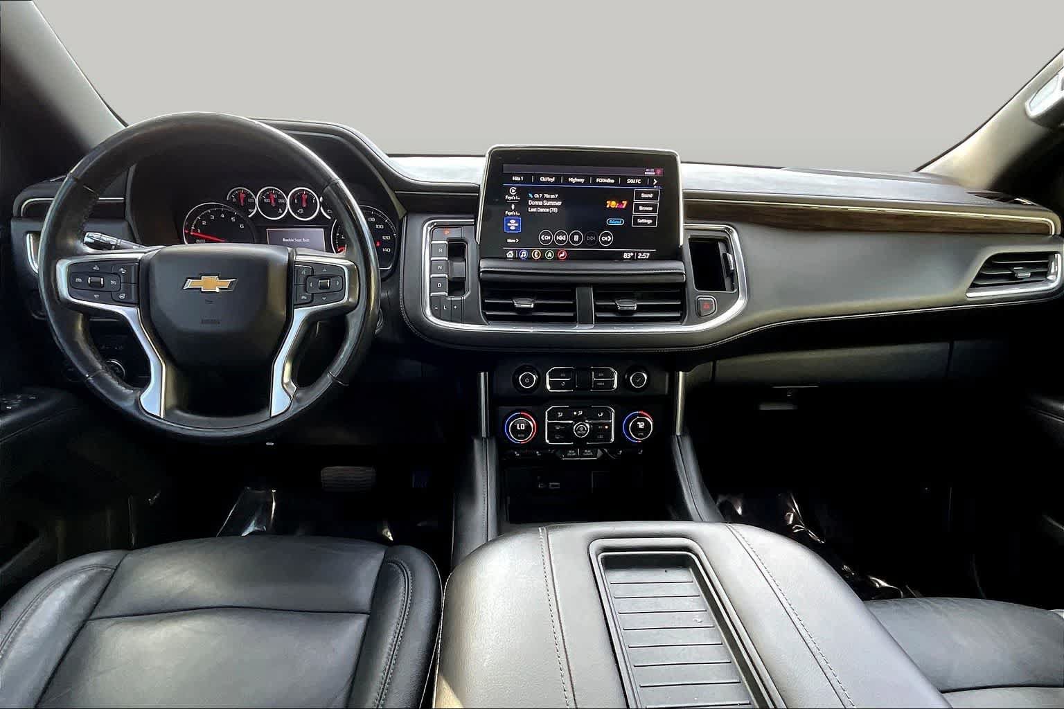 Used 2021 Chevrolet Tahoe LT w/ Luxury Package RWD image 15