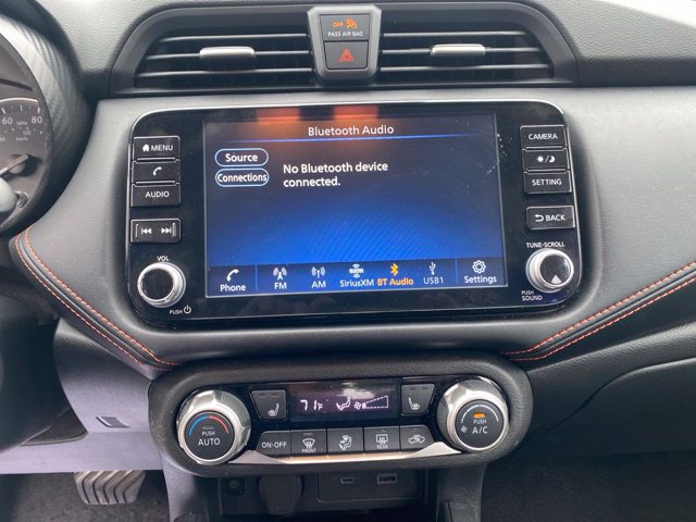 Used 2025 Nissan Versa SR FWD image 14