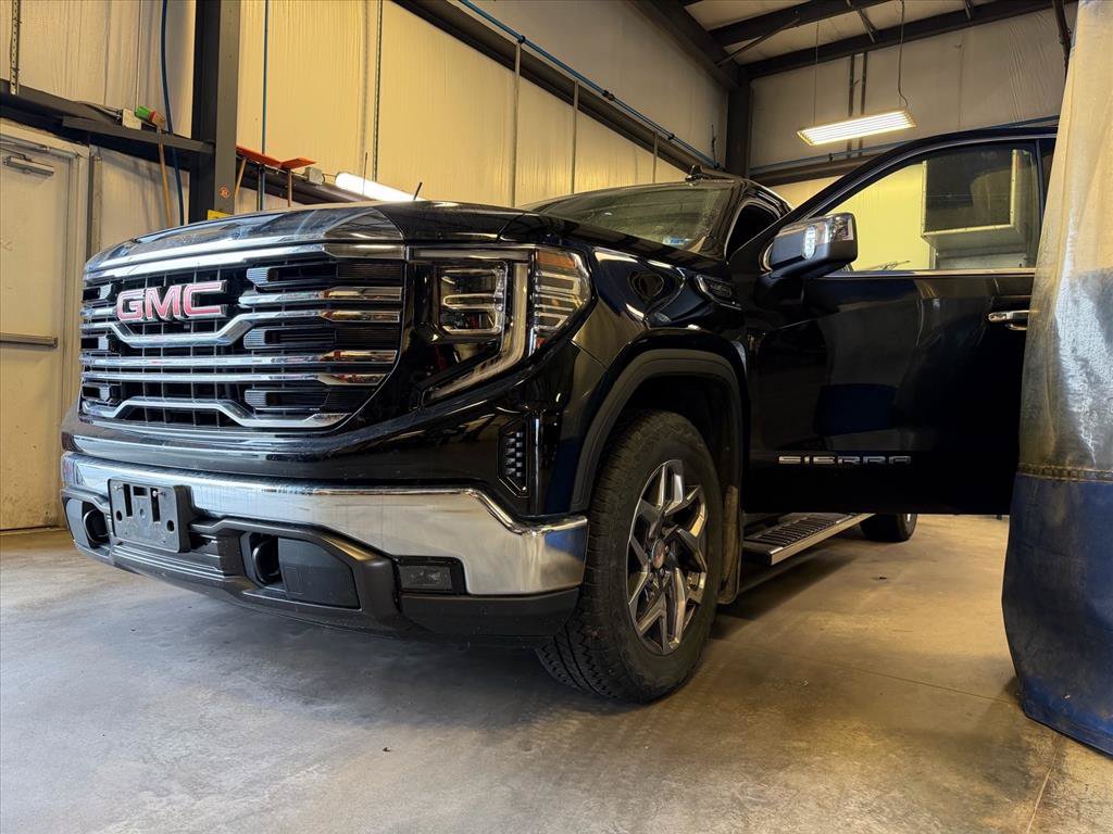 Used 2022 GMC Sierra 1500 SLT w/ SLT Convenience Package RWD image 5