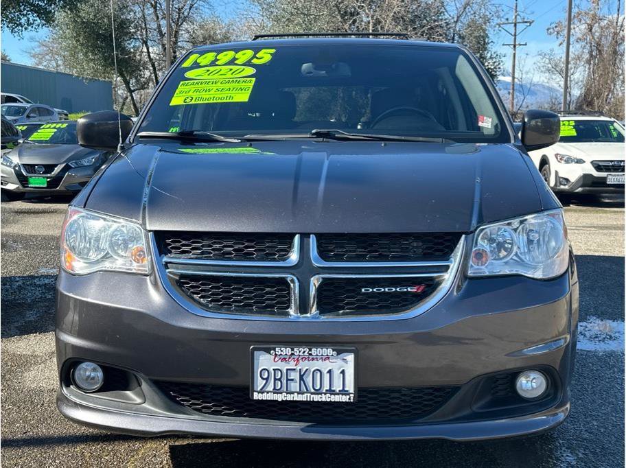 Used 2020 Dodge Grand Caravan SXT image 2