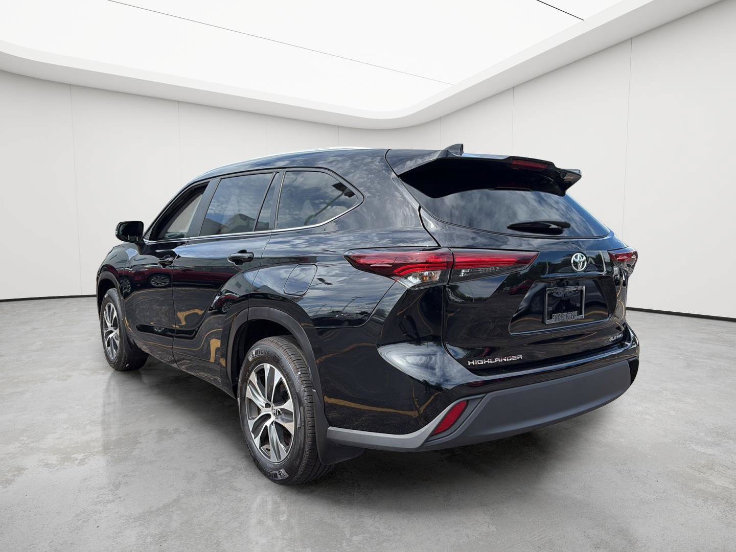 Used 2026 Toyota Highlander XLE AWD/4WD image 27