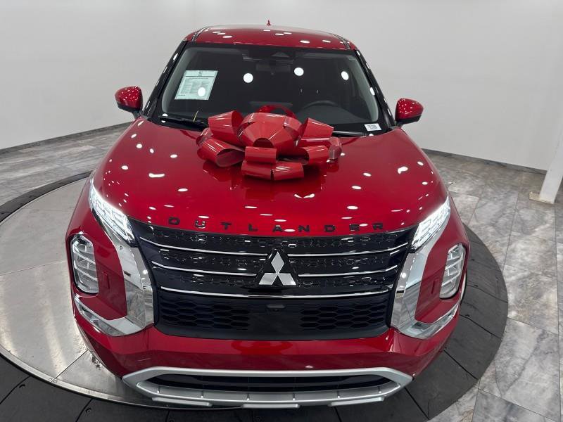 Used 2024 Mitsubishi Outlander SE image 30