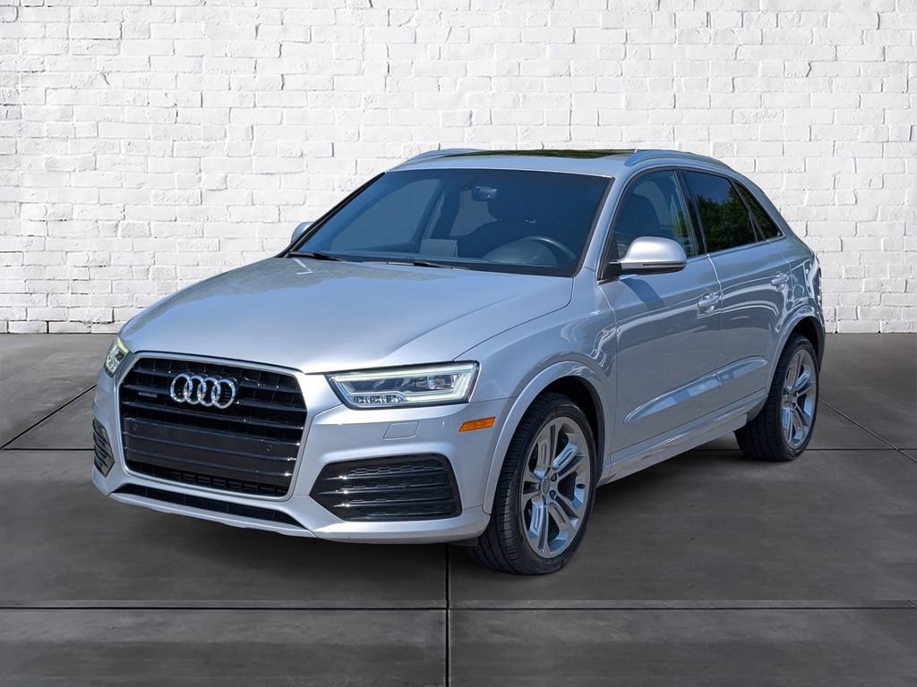 Used 2018 Audi Q3 2.0T Premium Plus w/ Premium Plus Package AWD/4WD image 4