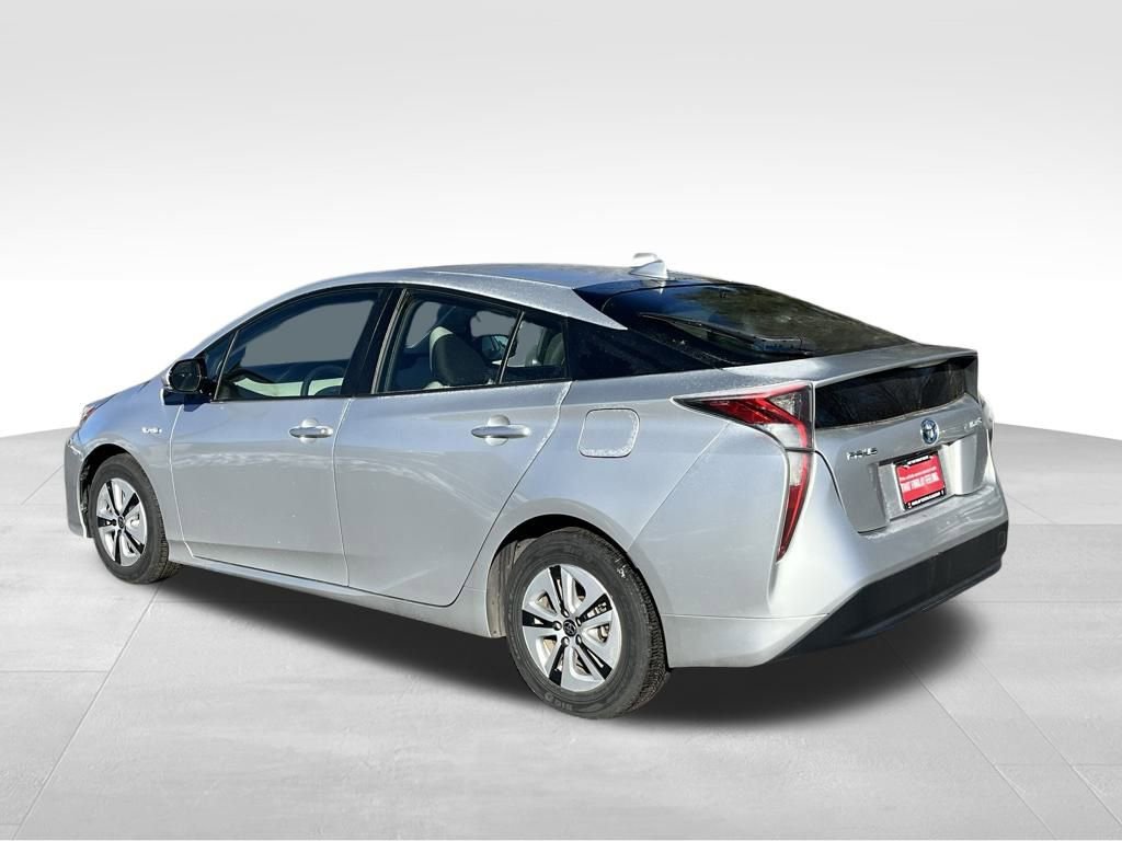 Used 2016 Toyota Prius Three image 5