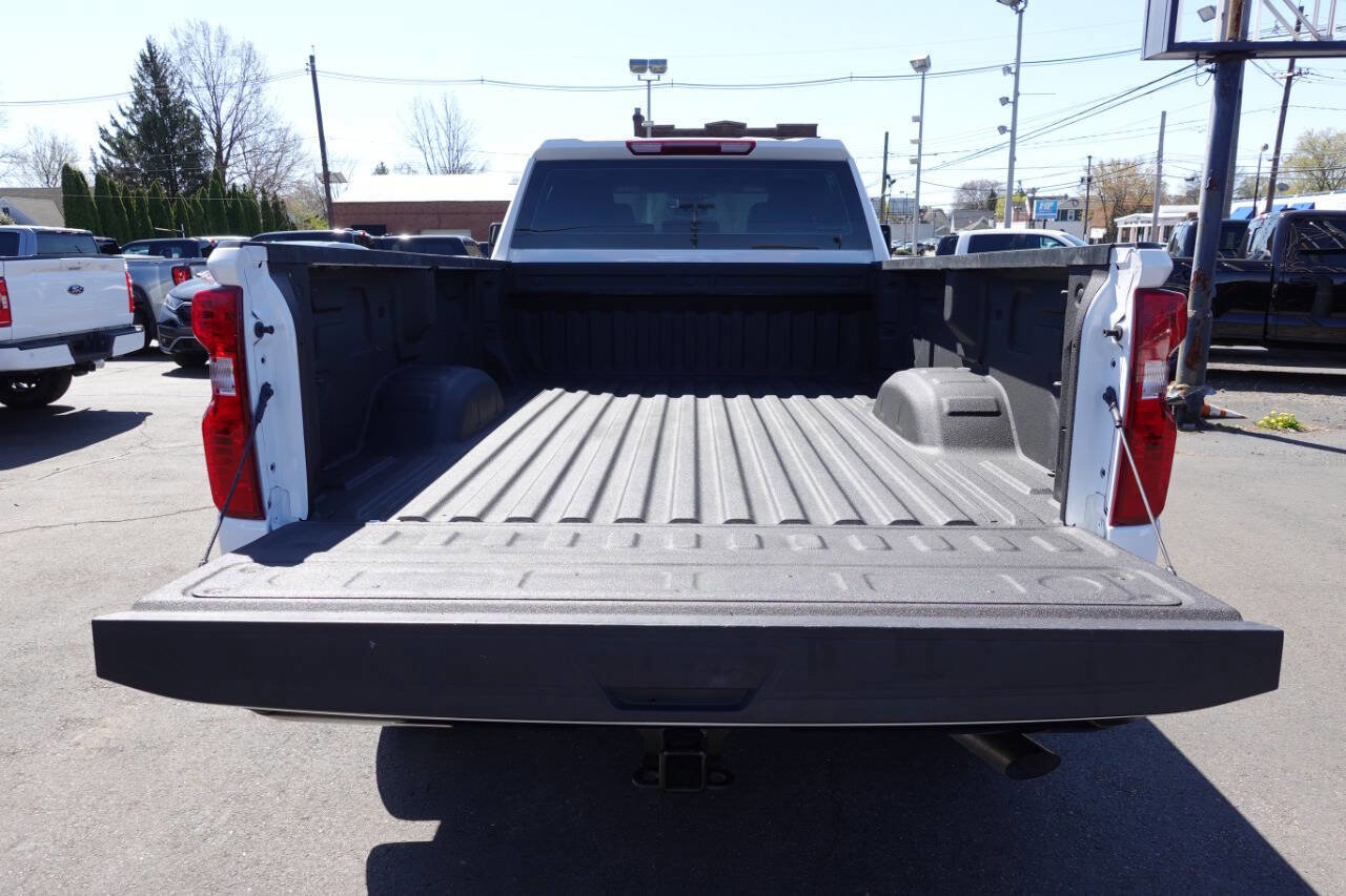 Used 2025 Chevrolet Silverado 2500 W/T AWD/4WD image 27