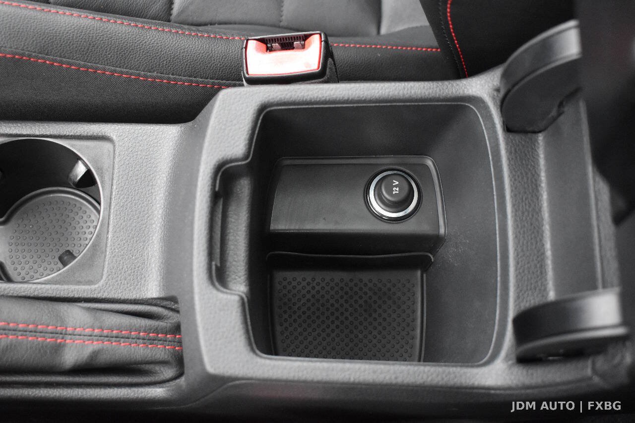 Used 2017 Volkswagen GTI SE FWD image 28