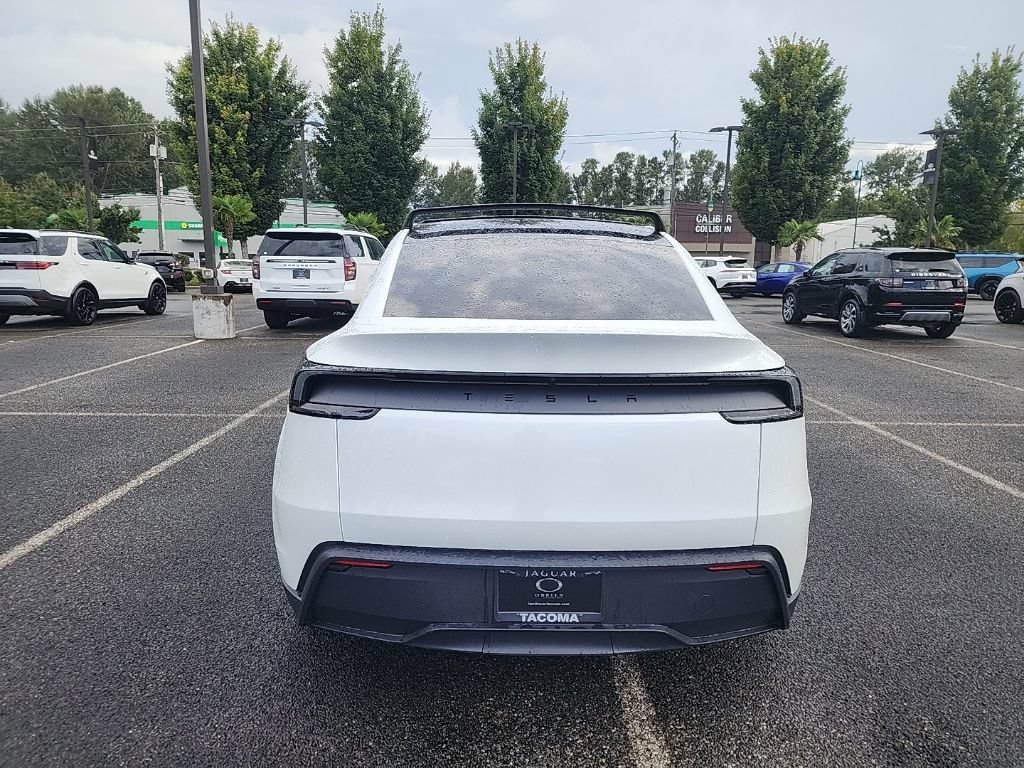Used 2026 Tesla Model Y 2WD image 4